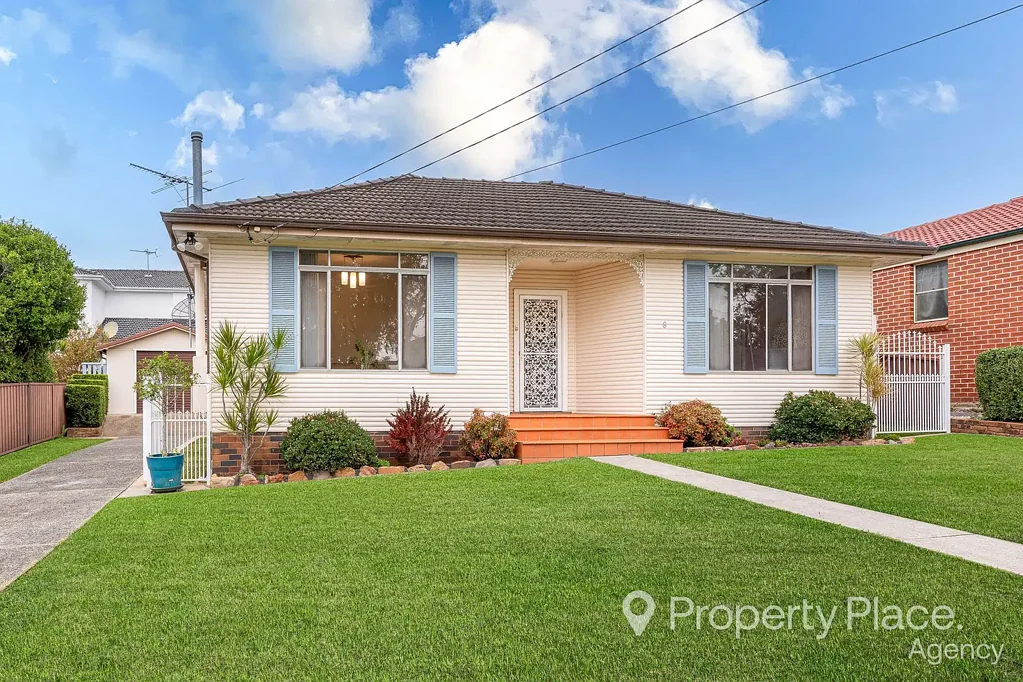 8 Trevone Street, Padstow, NSW 2211
