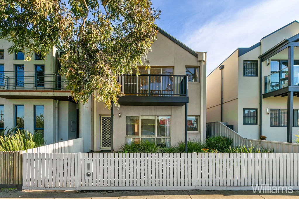 307 Melbourne Road, Newport, VIC 3015
