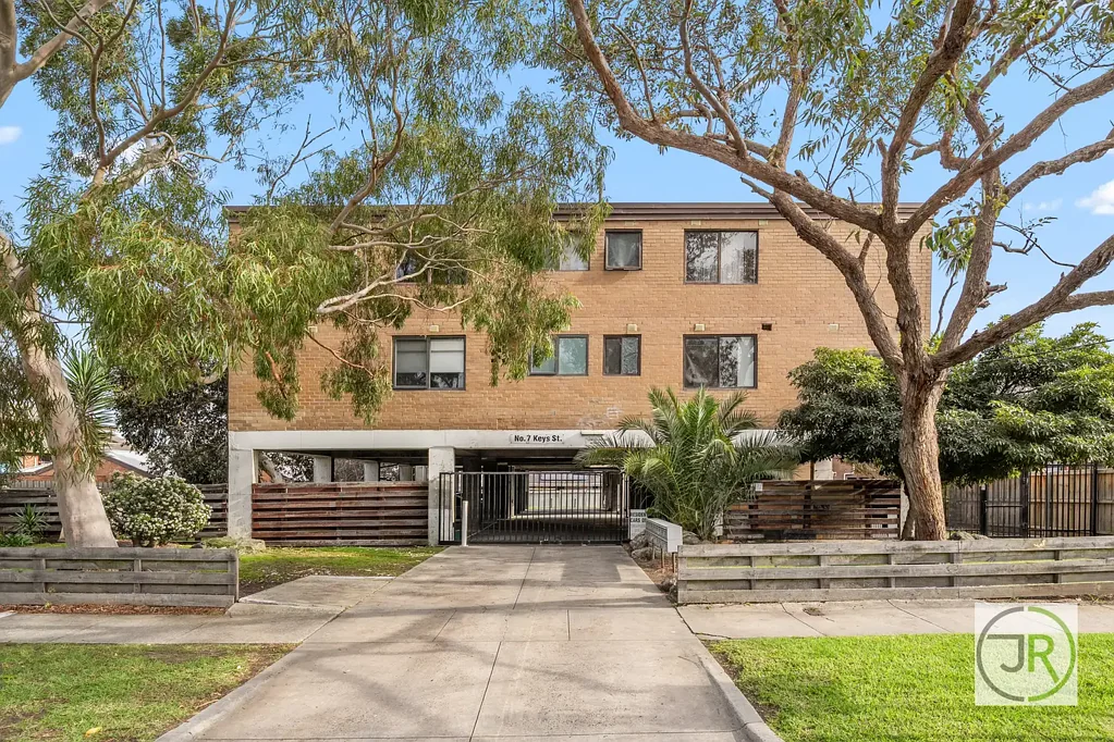 Dandenong 2Moenga Prime Location Apartment in the Heart of Dandenong
