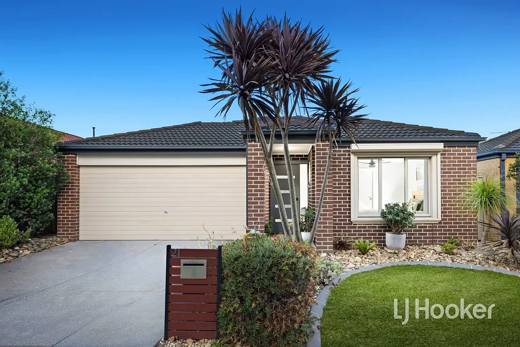 21 Bianca Crescent, Cranbourne North, VIC 3977