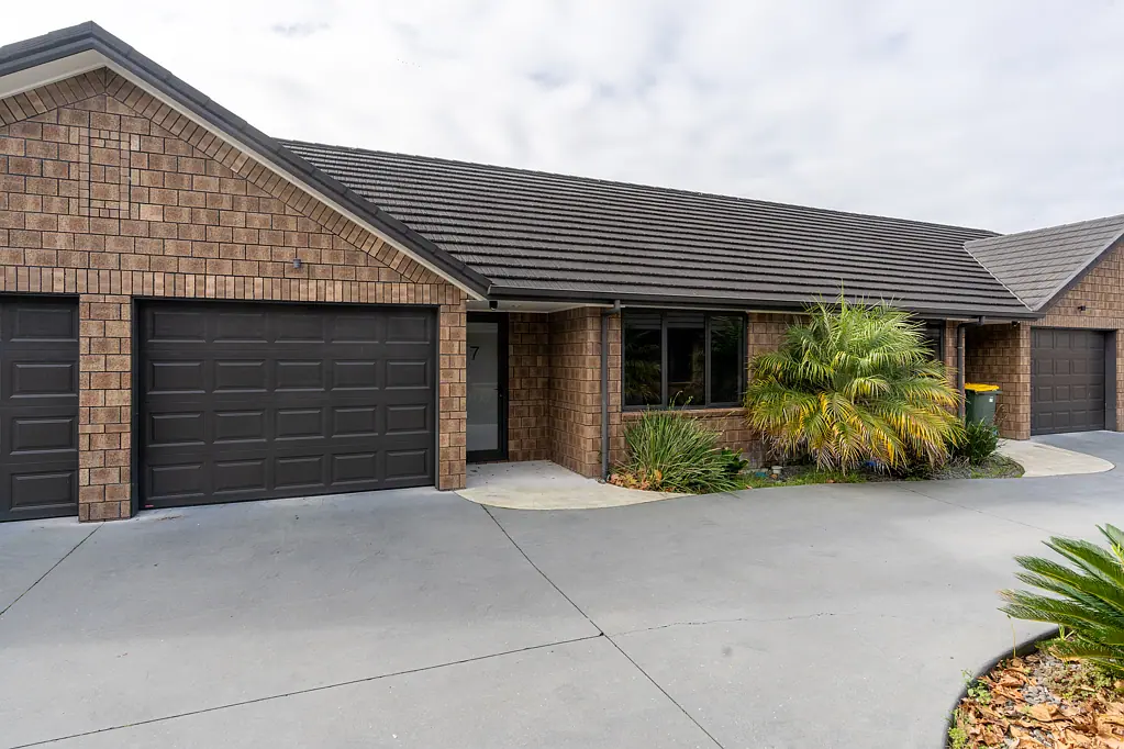 Enderley 2 Bedroom Effortless Living or Smart Investment, You Choose!
