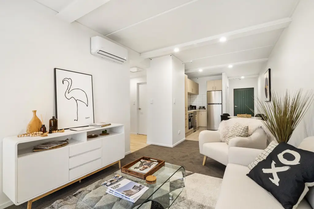 Papakura 2ห้องนอน High Rental Yield & Prime Location!