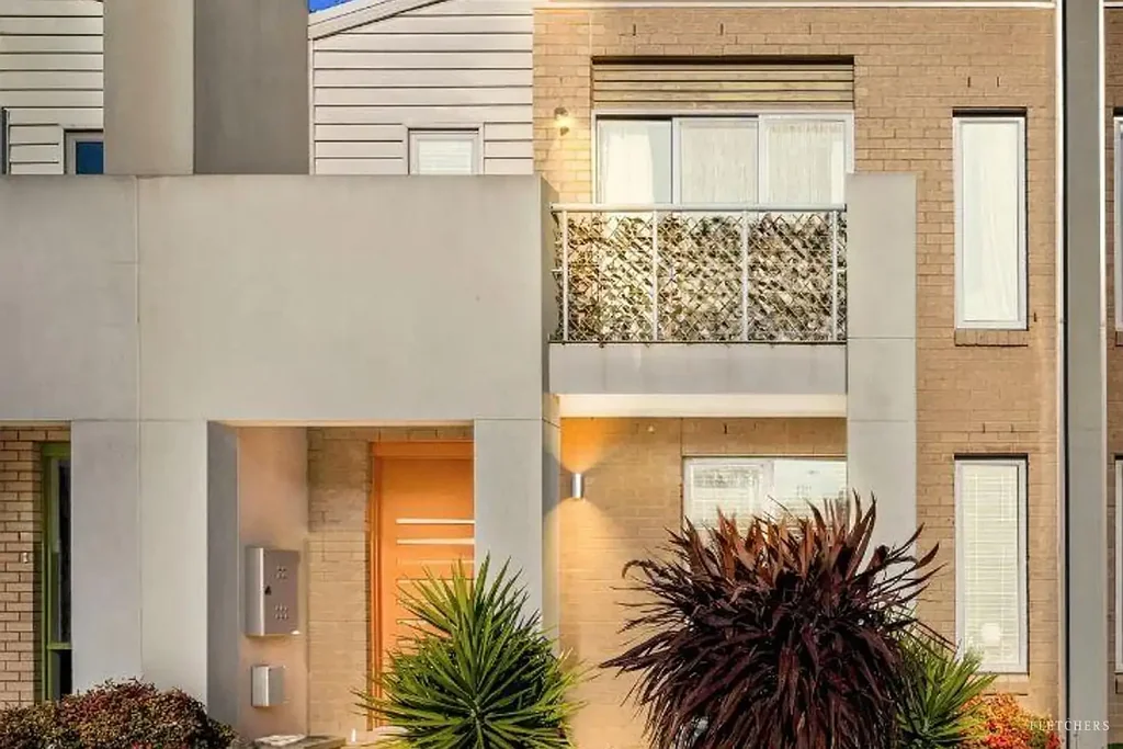 14 Broadbeach Circuit, Point Cook, VIC 3030