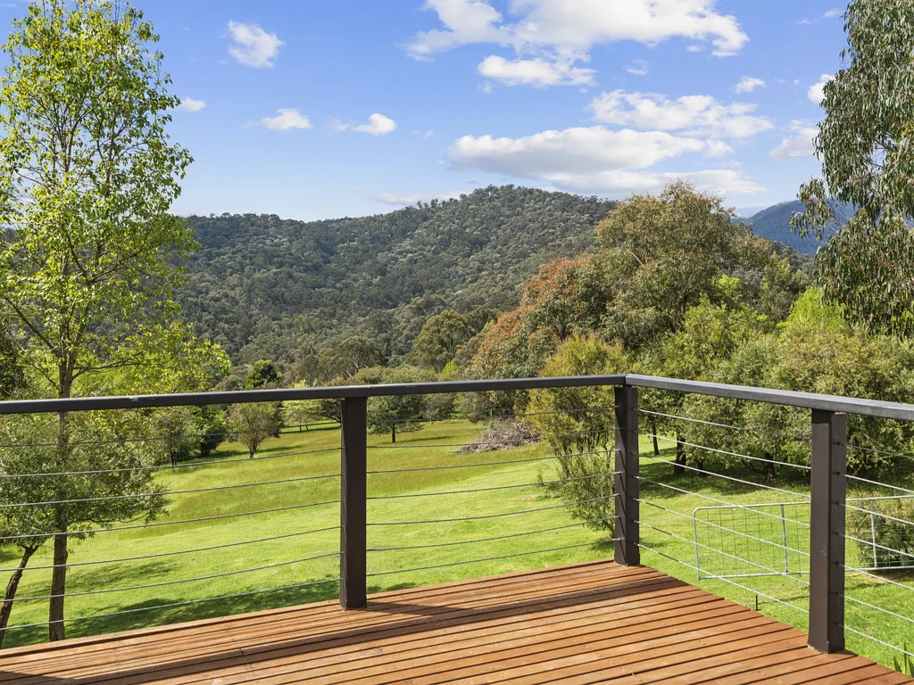 Merrijig 4 Bedroom Light filled home with dual living potential in remarkable setting!