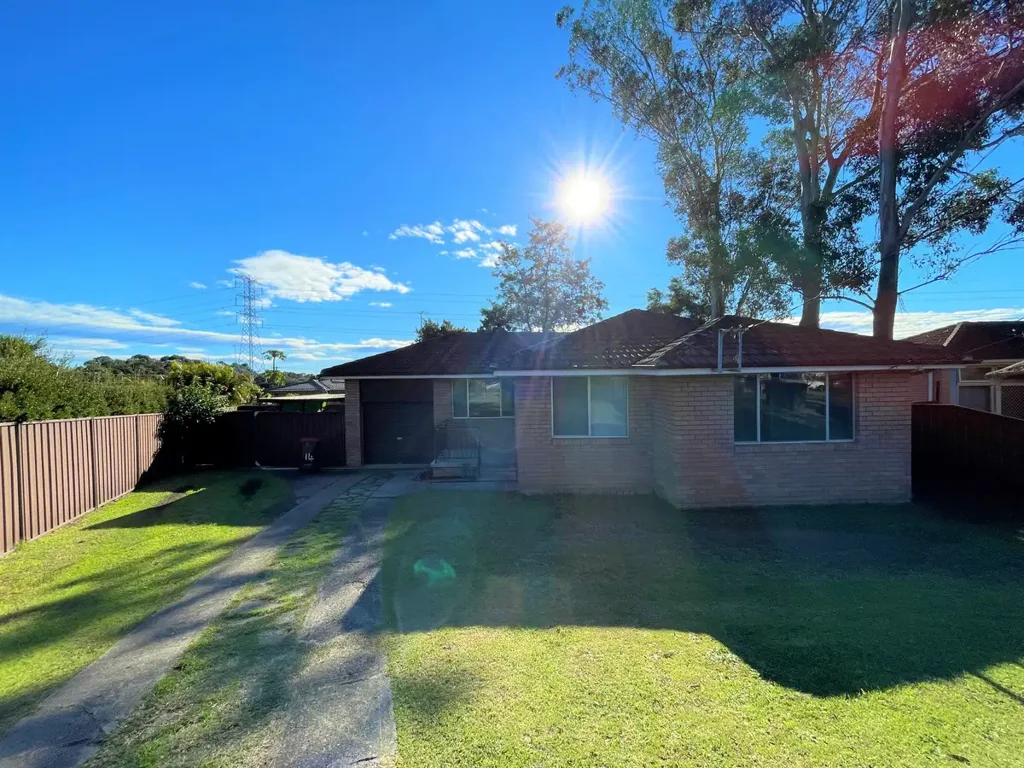 Family Home - Quiet Cul-De-Sac Location