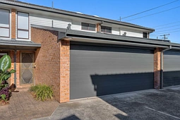 2/126 Dumaresq Street, Hamilton