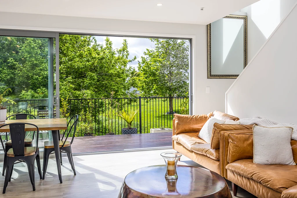 Glen Innes 4房  Freestanding Luxury Beside the Park