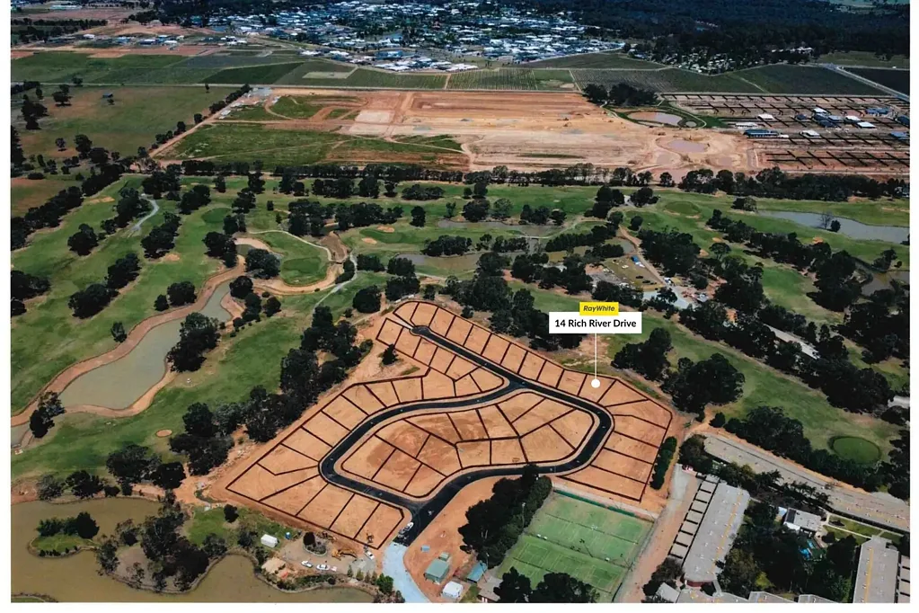 Moama  Golf Course Lifestyle Awaits