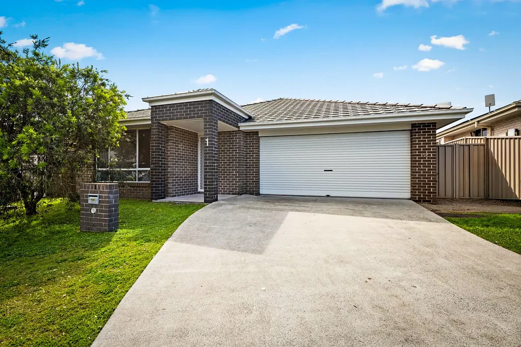Moonee Beach 4房  Beachside Community, it's all on offer Here!