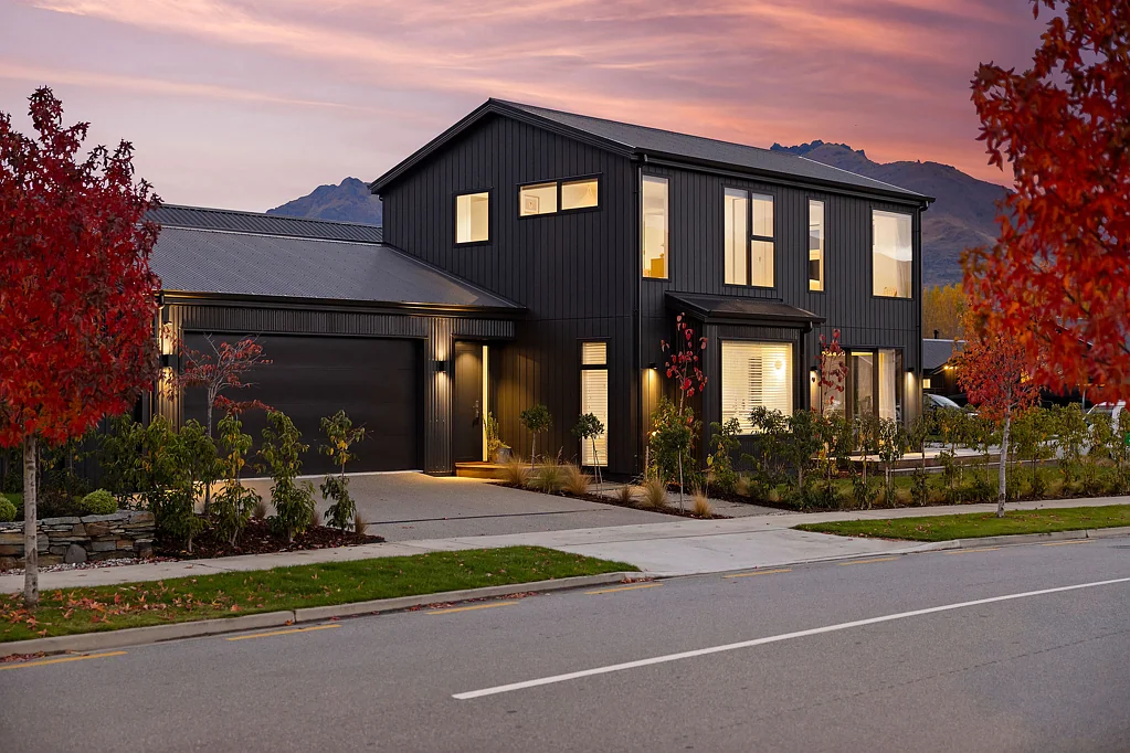 Jacks Point 4ห้องนอน Spacious family home, separate income unit!