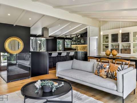 Titirangi 3部屋 Waterfront Retreat with Private Beach Access