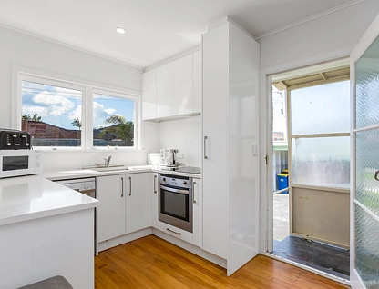 1 & 2/26 Wolsley Avenue, Milford, North Shore City, 4房, 2浴, 独立屋