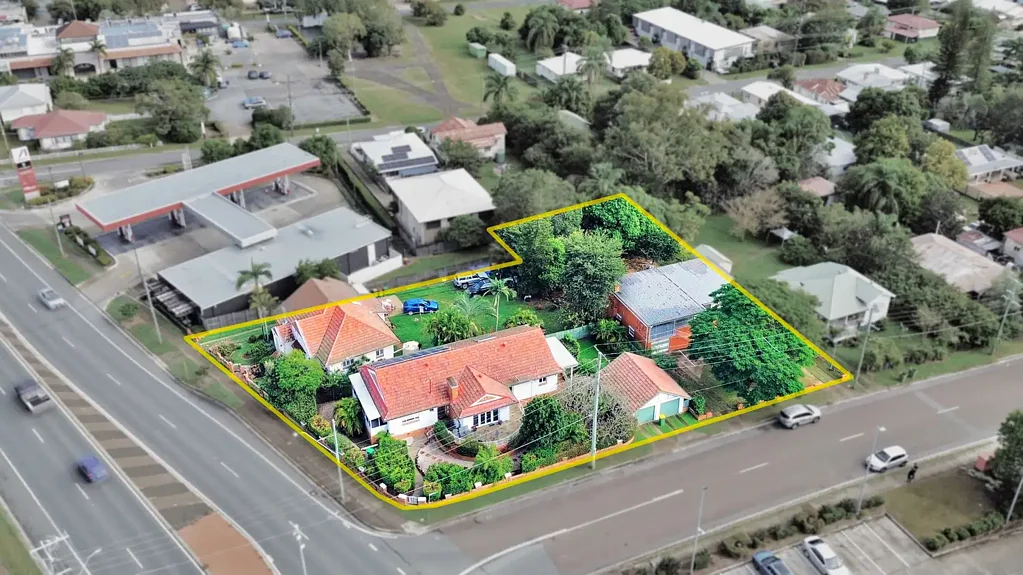 Booval 10બેડરૂમ LARGE-SCALE CORNER SITE PRIME DEVELOPMENT OPPORTUNITY IN IPSWICH COUNCIL
