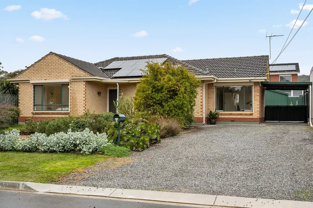 Rostrevor 4房  High Position, Great Garden & Endless Potential