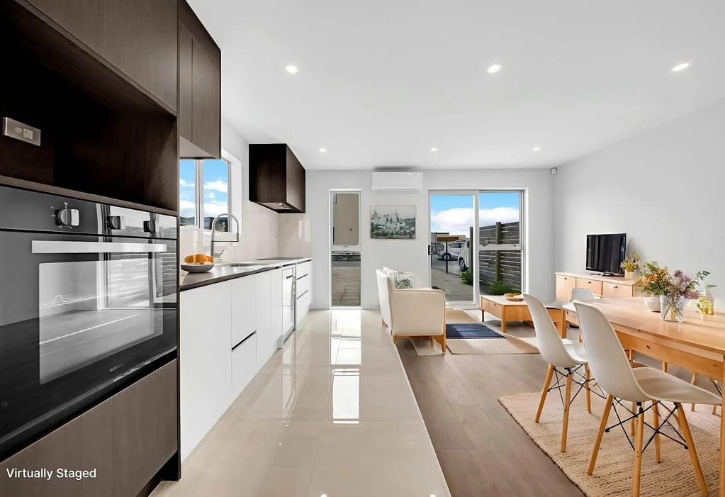 3 Bedroom, Karaka