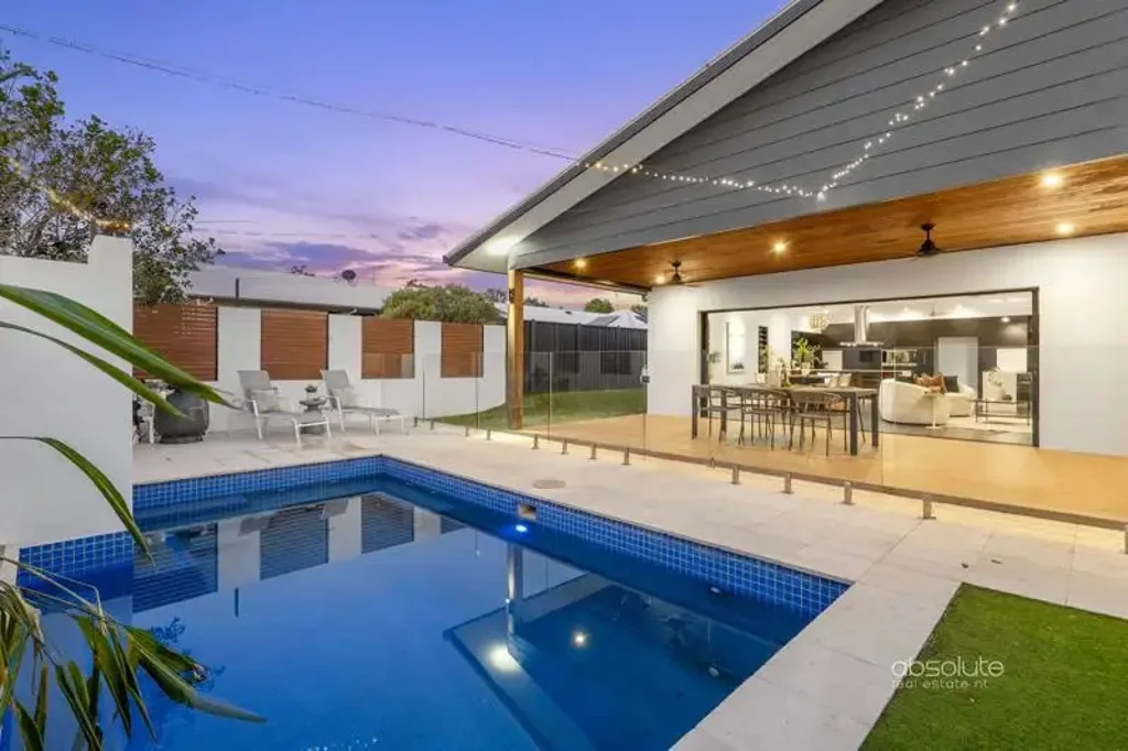 Durack 4Phòng ngủ Resort-Style Family Living in Prestigious Lakeside Durack