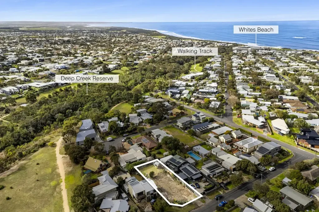 Torquay VACANT ALLOTMENT - GREAT OPPORTUNITY IN CENTRAL TORQUAY!!