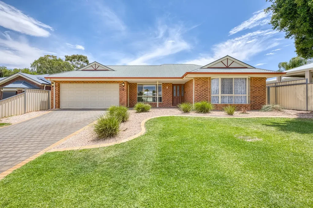 4 Fiona Drive, Gol Gol, NSW 2738