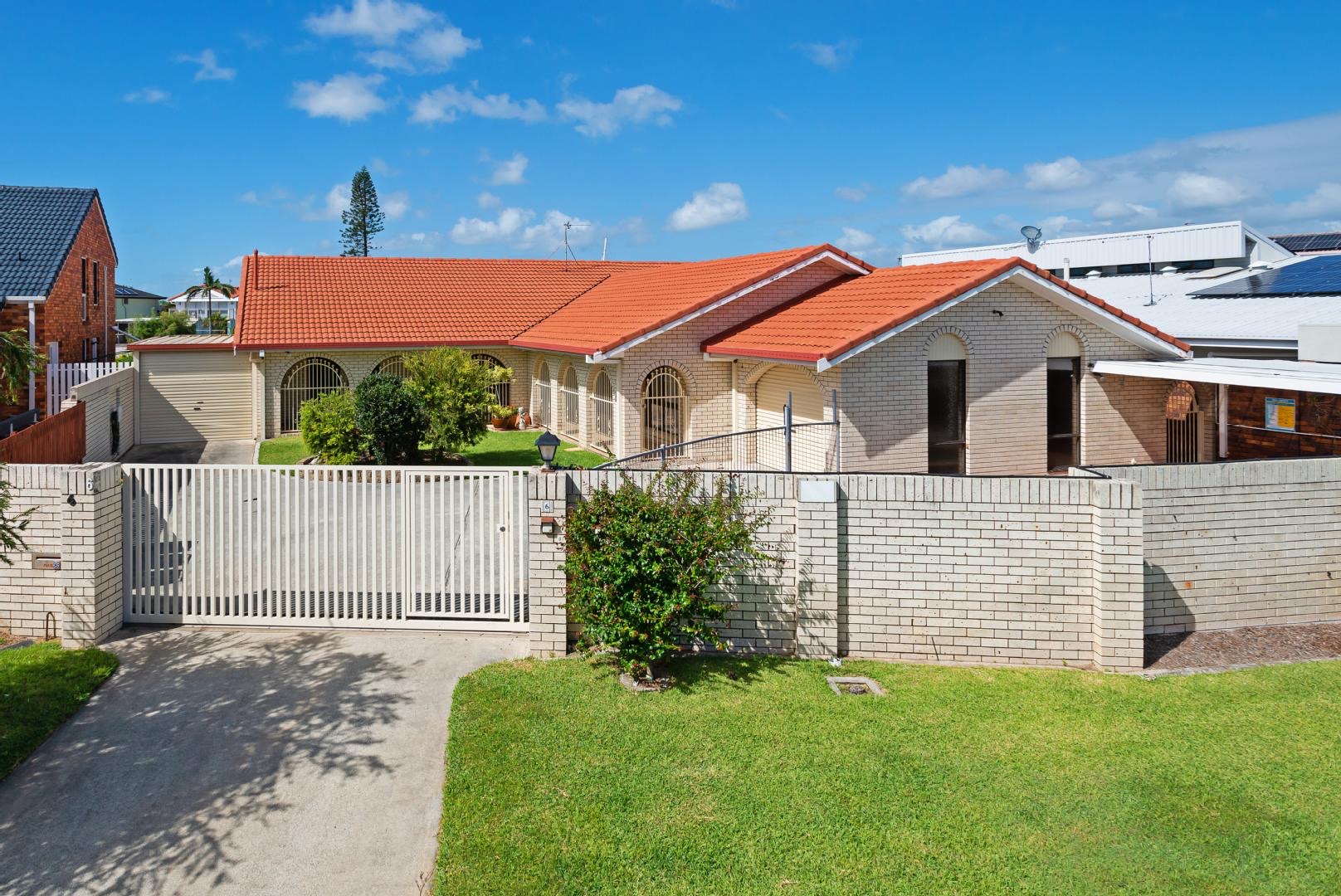 6 SALAMAU ST, RUNAWAY BAY QLD 4216, 0房, 0浴, House