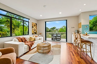 15 Aberley Road, Schnapper Rock, North Shore City