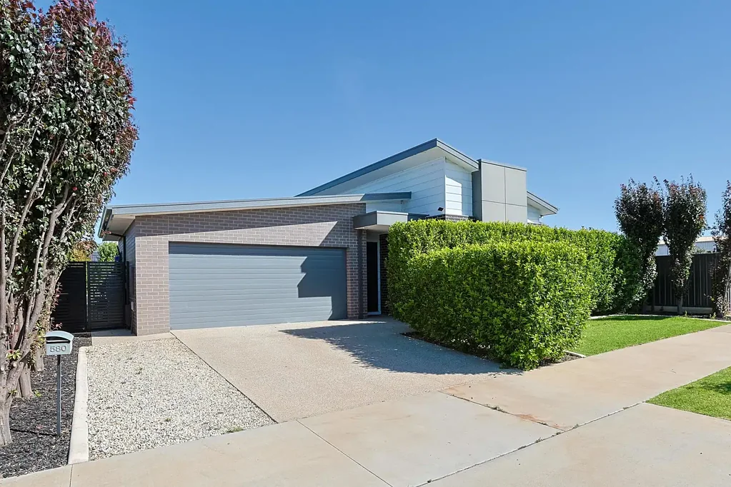 Mildura 4房  LUXURY LIVING MEETS LIFESTYLE
