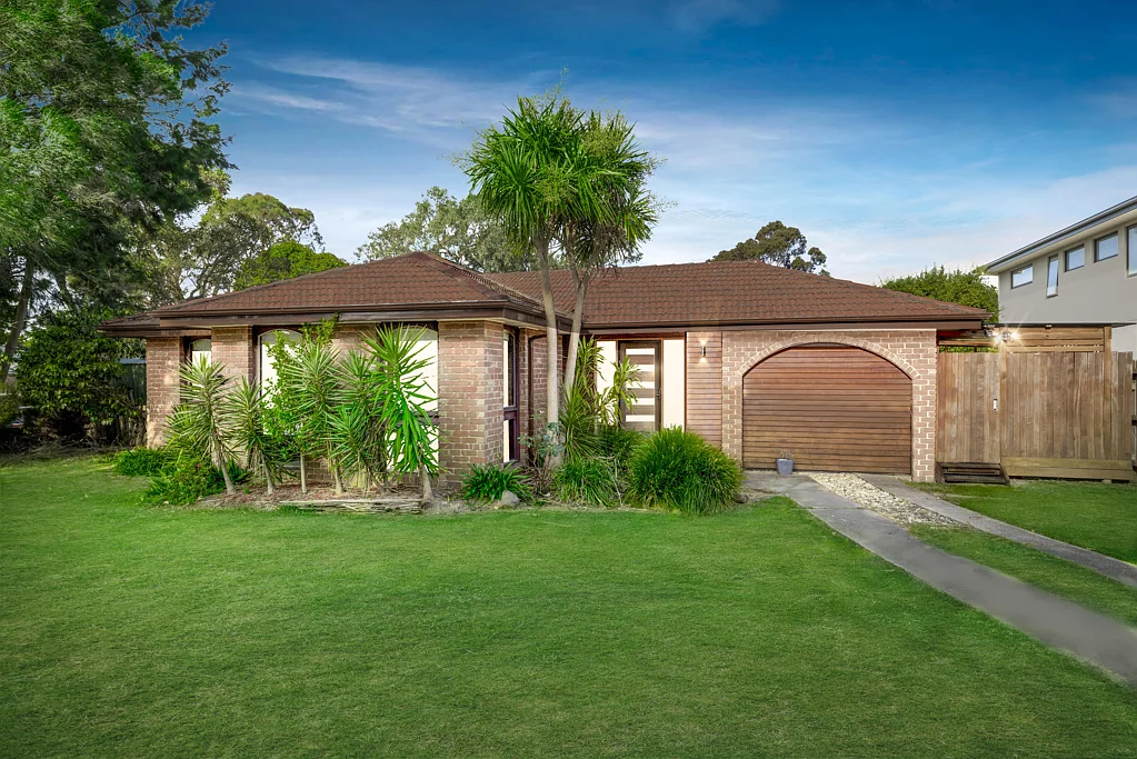 17 Chichester Square, Wantirna, VIC 3152