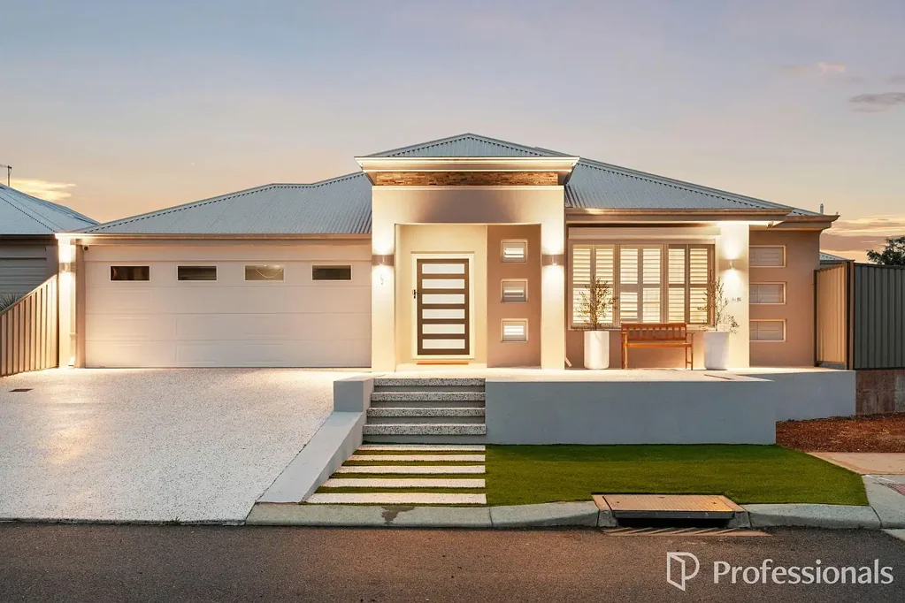 Byford 4ਬੈੱਡਰੂਮ Big on living space, big on entertaining, and beautifully appointed throughout.