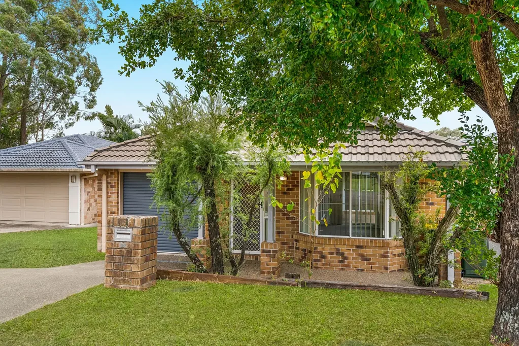 Spacious Family Home in the Heart of Forest Lake
