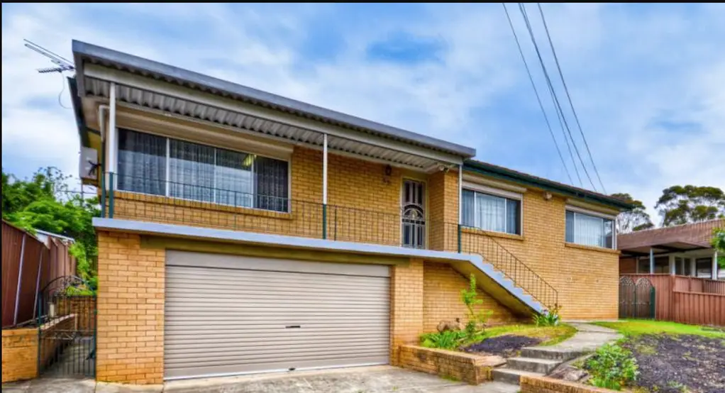 Seven Hills 5Moenga Solid Brick House in a Great Location