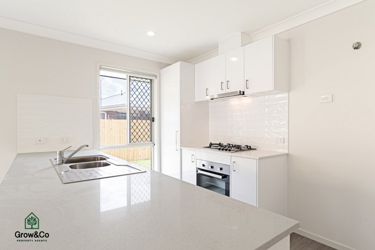 28C EVERGREEN AV, LOGANLEA QLD 4131, 0房, 0浴, House