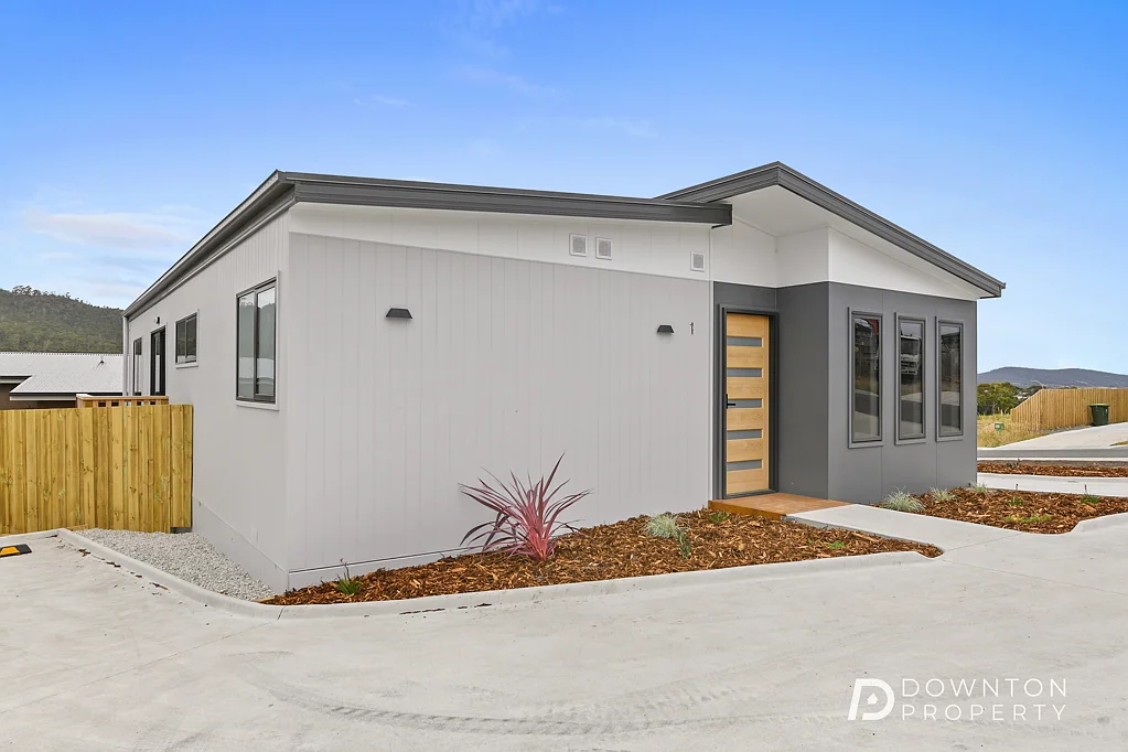 1/21 Vecino Way, Rokeby, TAS 7019
