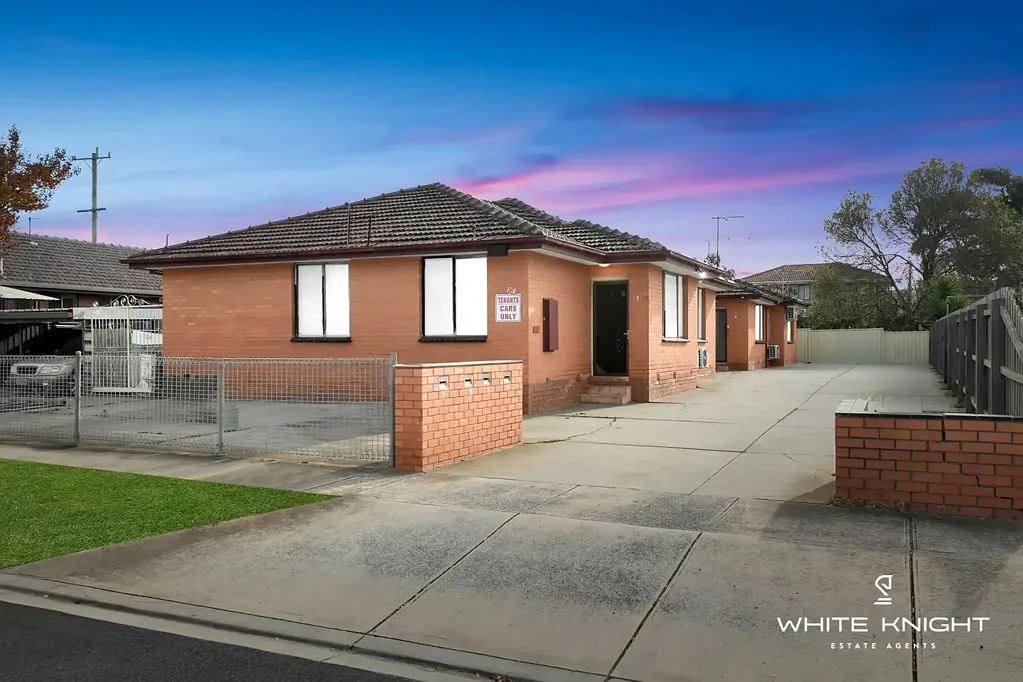 Sunshine North 8 Bedroom PERFECT FOR INVESTMENT LONG TERM AT SUNSHINE NORTH