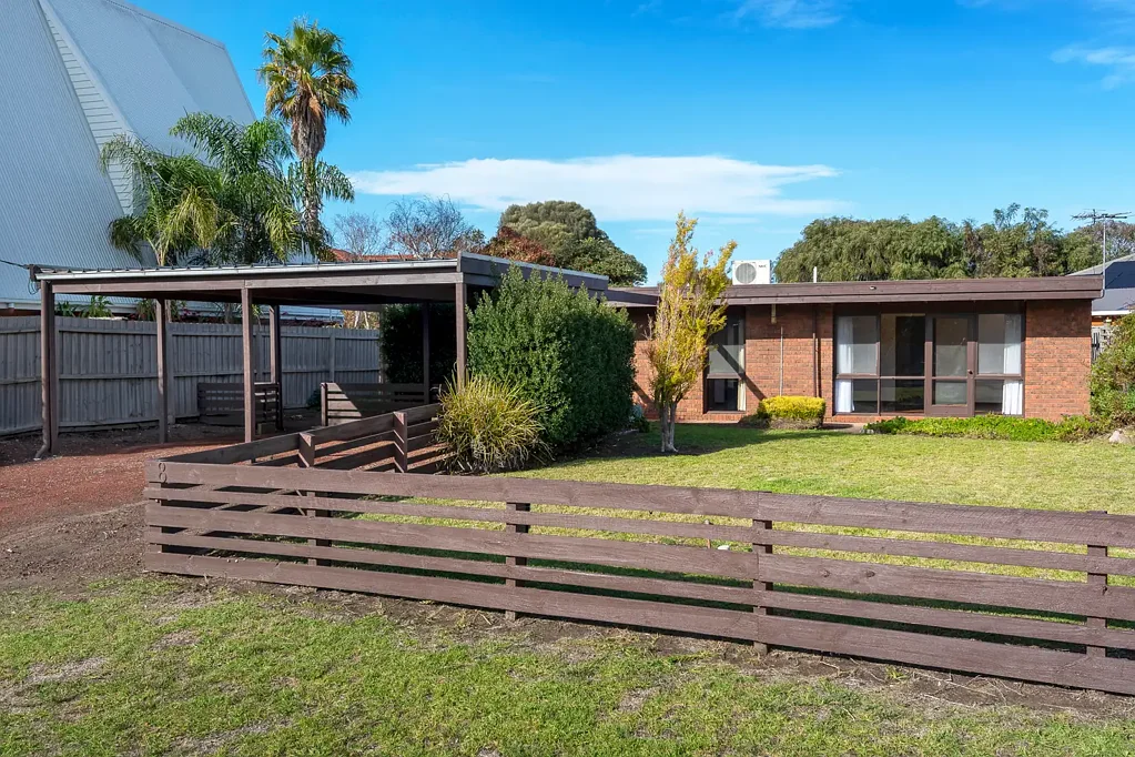 Charming Coastal home in Prime Old Point Lonsdale Location