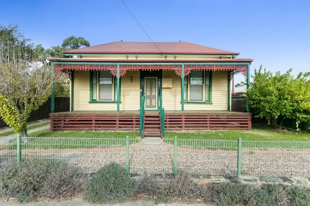 Comfortable Home Close to the CBD