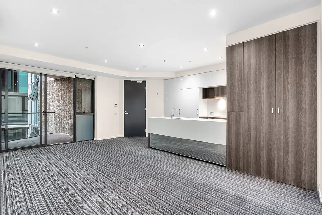 Spacious and secure apartment in unrivalled location