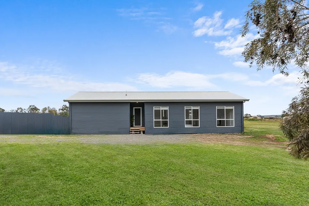 Murray Bridge East 4कमरा Space to Live, Room to Grow
