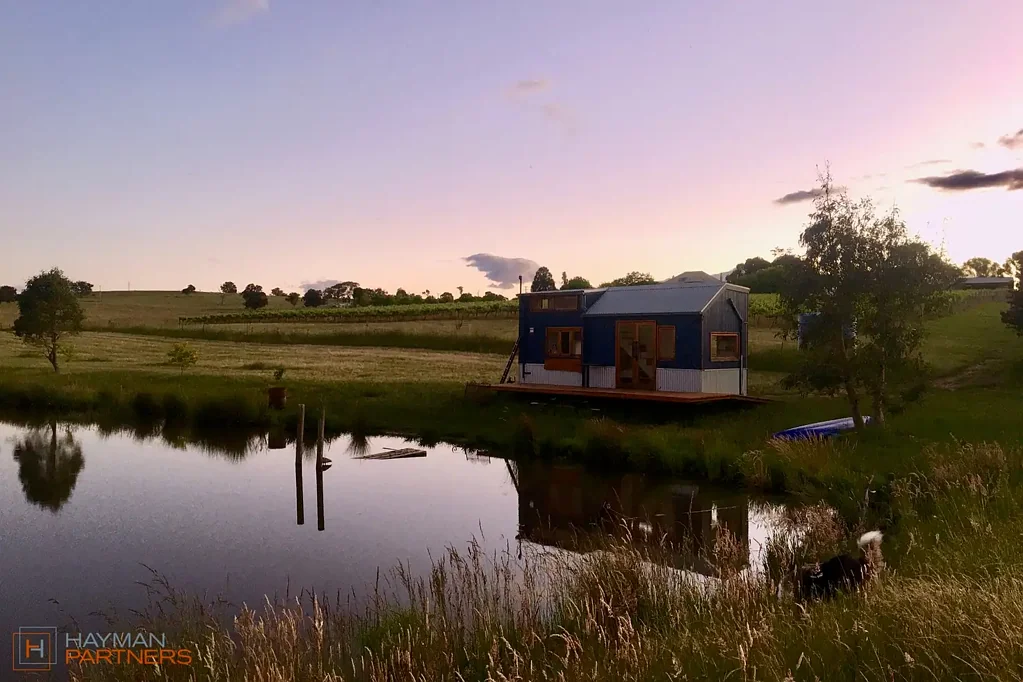 Charming Fully Furnished Tiny Home Retreat