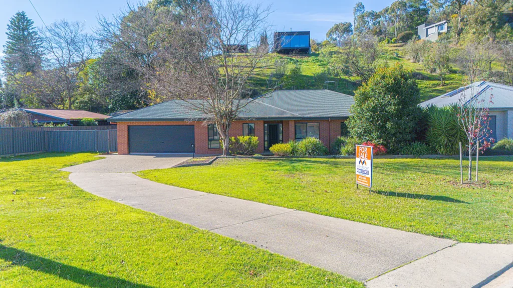 Myrtleford 3chambre Modern, Low-Maintenance Living in a Prime Location