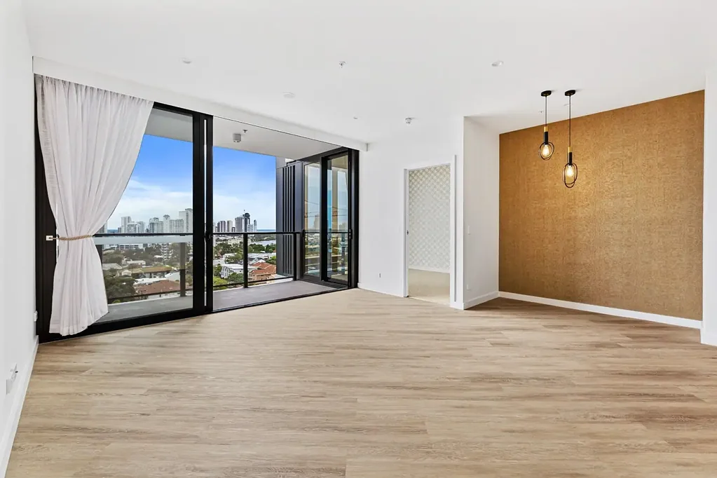 Executive 2 Bedroom + Study Apartment | Level 12 | TRYP Southport