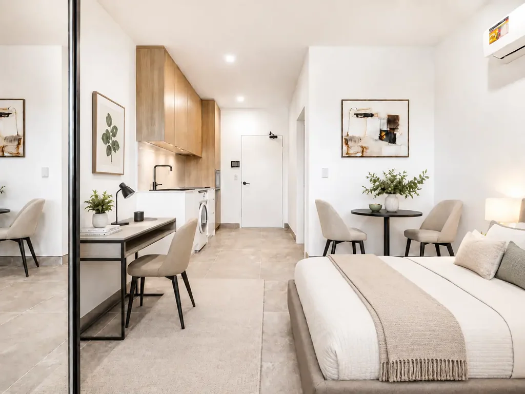 STUDIOS LEASING BY TAG RE