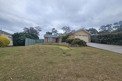 28 Lydon Crescent, West Nowra, NSW 2541, 3 રૂમ, 2 બાથરૂમ, House