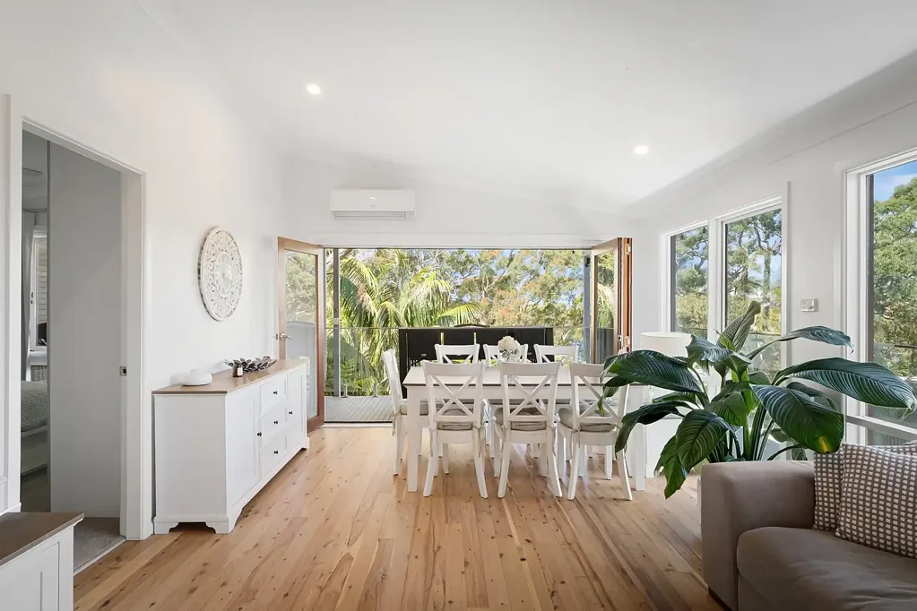 Gymea Bay 4ਬੈੱਡਰੂਮ Leafy Tranquility Meets Bayside Ease