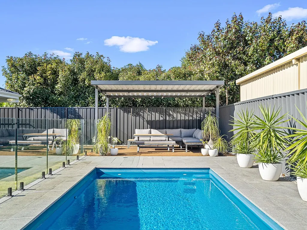Dudley Park 4部屋 Under offer.