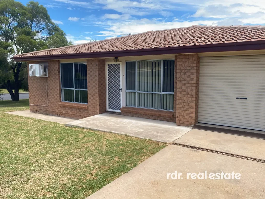 Inverell 3कमरा BRICK VENEER HOME - SOLD OFF-MARKET