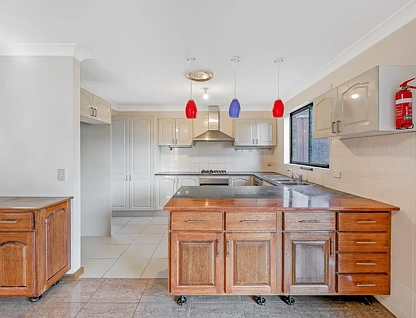 58 Yates Avenue, Dundas Valley, NSW 2117, 5 રૂમ, 2 બાથરૂમ, House