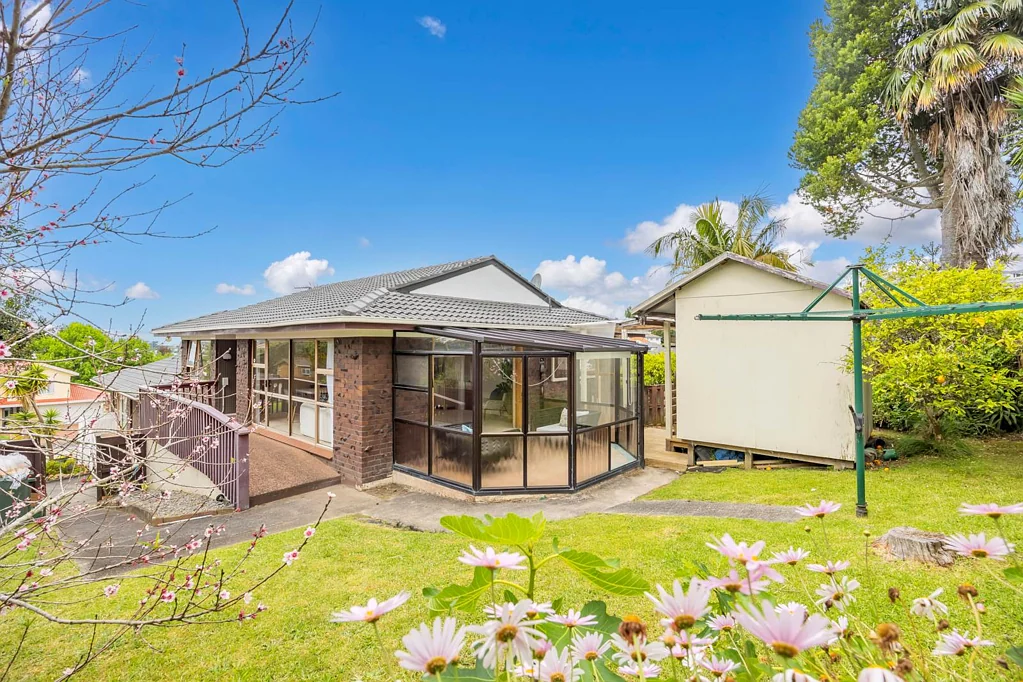 2/76 Velma Road, Hillcrest, North Shore City, Auckland