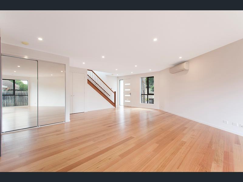 2A VERA ST, MURRUMBEENA VIC 3163, 0 Bedrooms, 0 Bathrooms, Townhouse