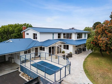 Ulverstone 6房  Where Grand Family Living Meets Timeless Elegance