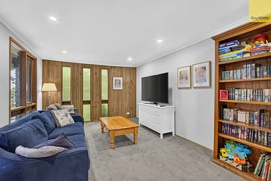 8 McBride Street, Bacchus Marsh, VIC 3340, 3 slaapkamers, 2 badkamers, House