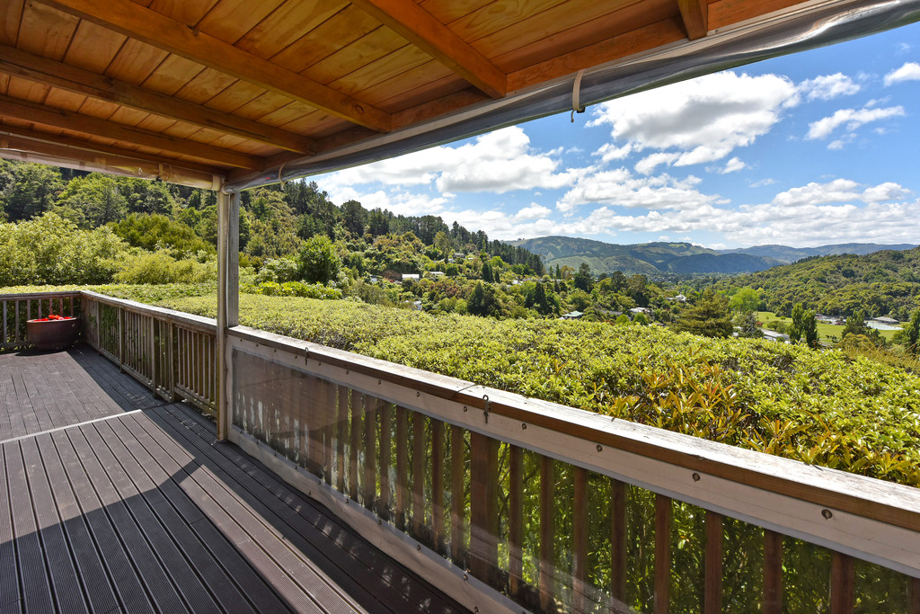 128 Wyndham Road, Pinehaven, Upper Hutt, 4 habitaciones, 2 baños